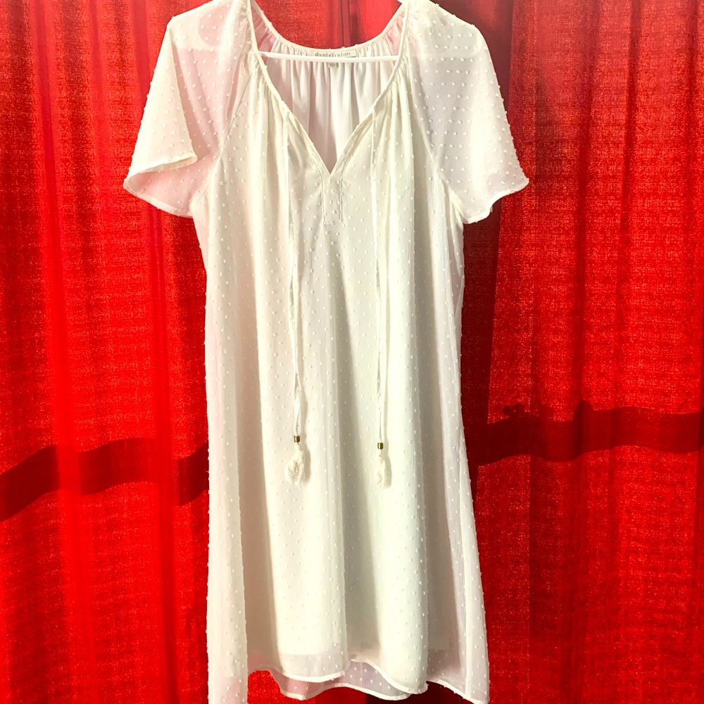 Daniel Rainn dress
